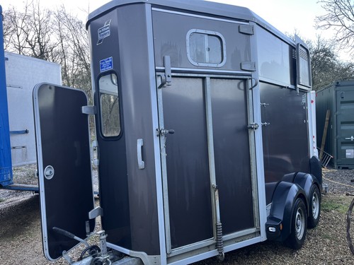 Ifor williams horsebox - ifor,