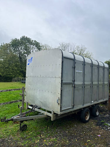 Ifor williams twin axle - ifor,